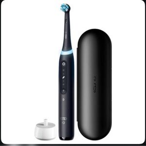 iO Oral-B Series 5Electric Toothbrush in Black